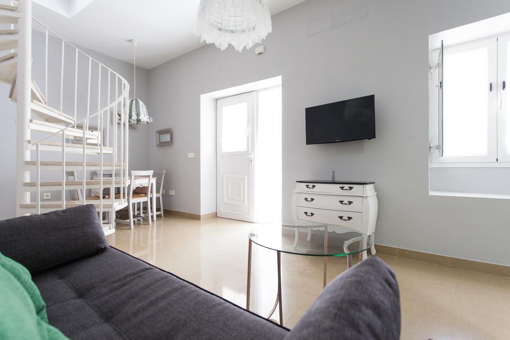 Apartamentos Alberto Lista 9 Sevilla Eksteriør billede
