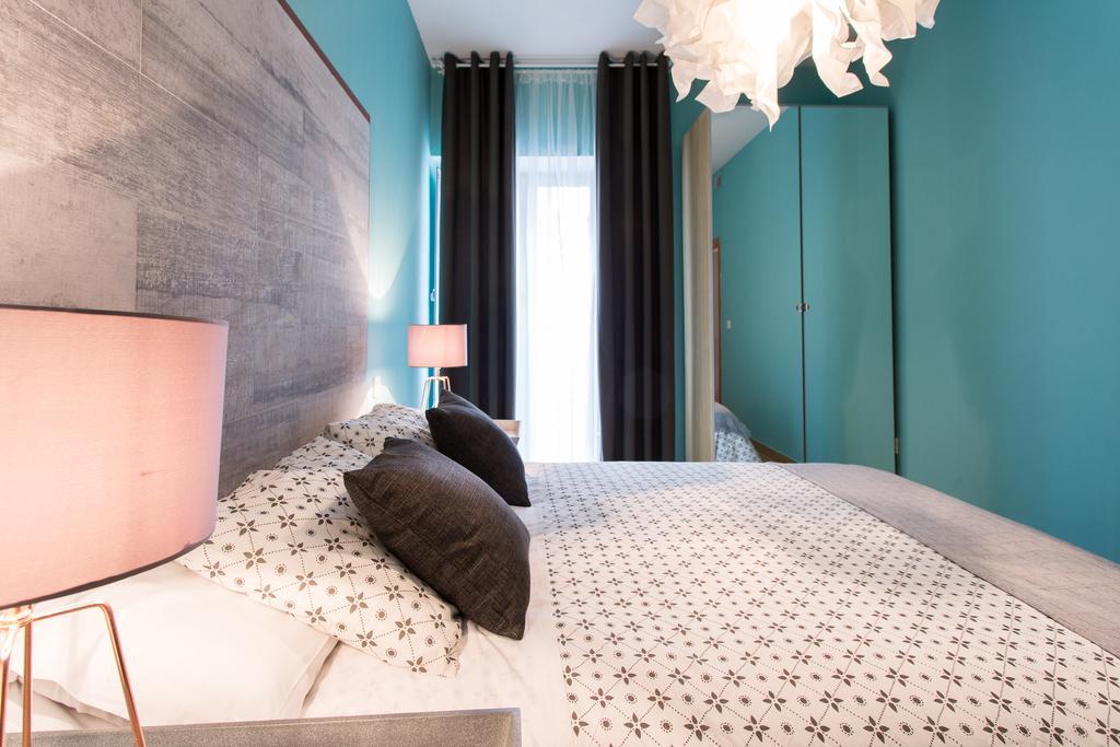 Apartamentos Alberto Lista 9 Sevilla Eksteriør billede